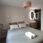 Heart Of 3 Bbedroom Queen Beds Ac Parking Διαμέρισμα Αντίμπ