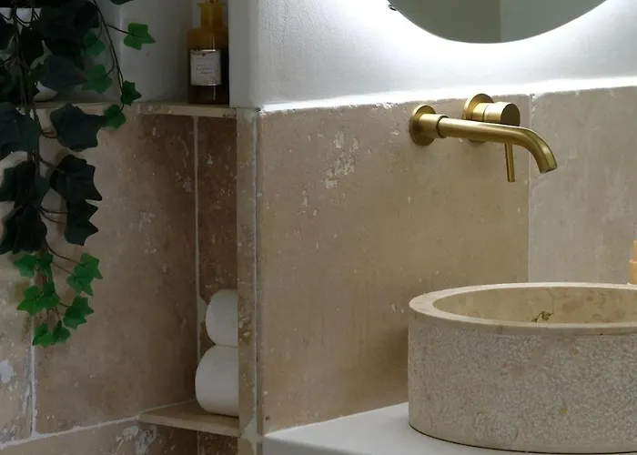 Apartment Heart Of 3 Bbedroom Queen Beds Ac Parking