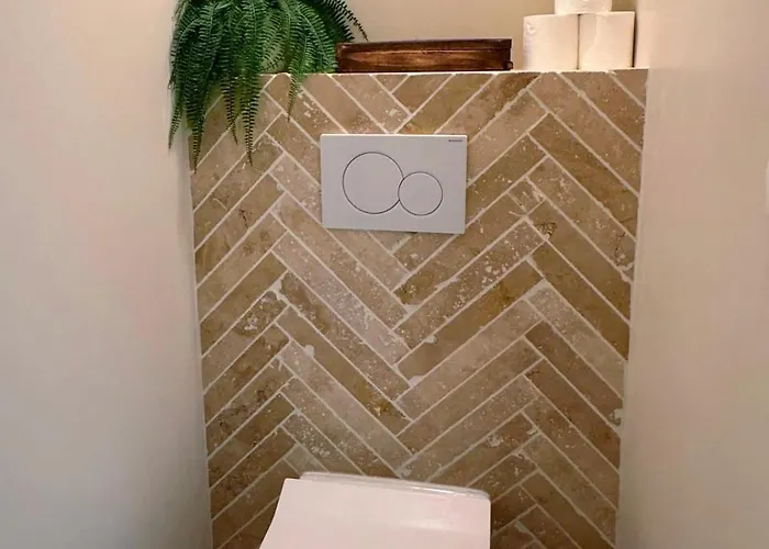 Heart Of 3 Bbedroom Queen Beds Ac Parking * Αντίμπ