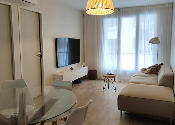 Heart Of 3 Bbedroom Queen Beds Ac Parking * Αντίμπ